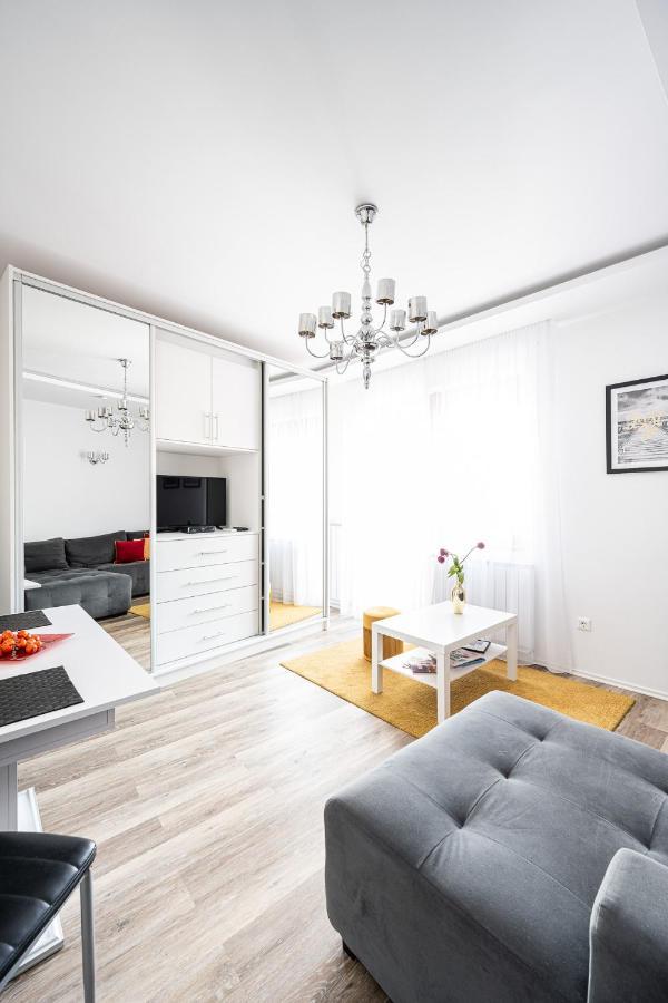 Saint Seven Apartment Szeged Exterior photo